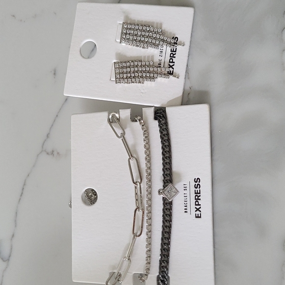 Express Jewelry - Bracelet and Earring Set Express